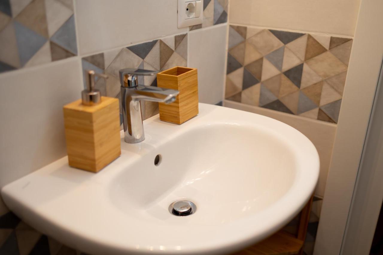 Lavika Home Катания Екстериор снимка